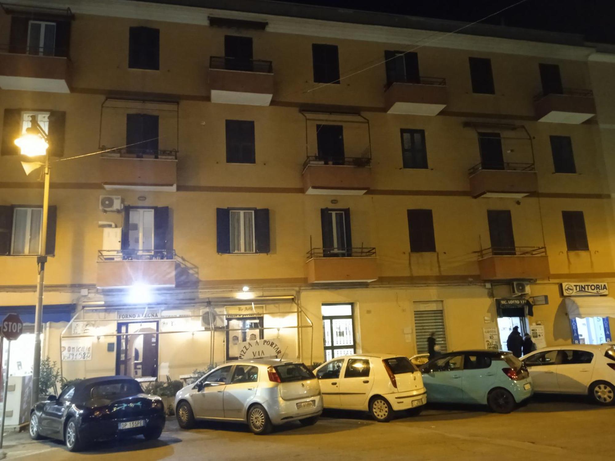 Adriatic Room 50 M Dalla Stazione Ferroviaria Di Ciampino E Dalla Navetta Aeroportuale Exteriör bild