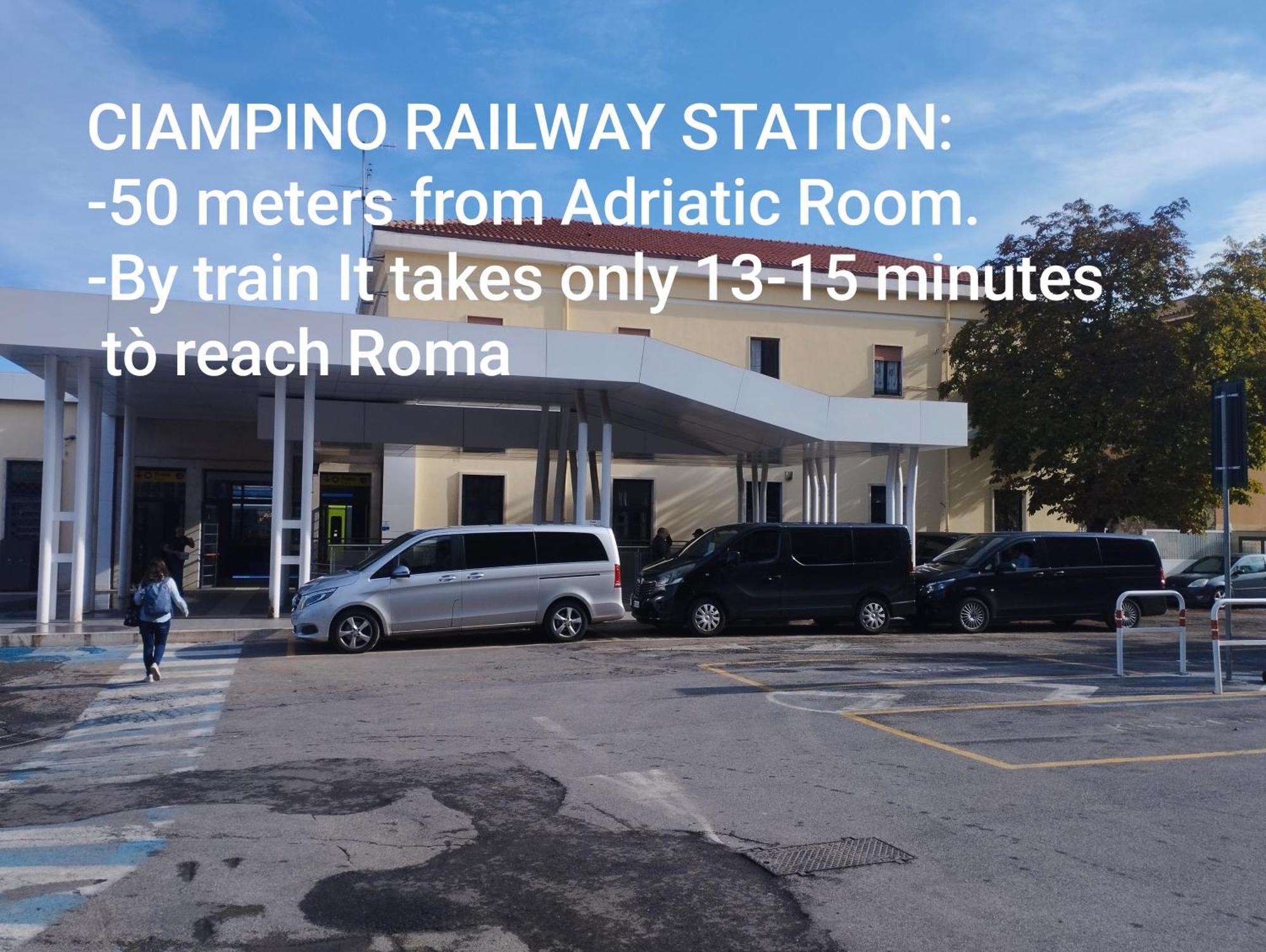 Adriatic Room 50 M Dalla Stazione Ferroviaria Di Ciampino E Dalla Navetta Aeroportuale Exteriör bild