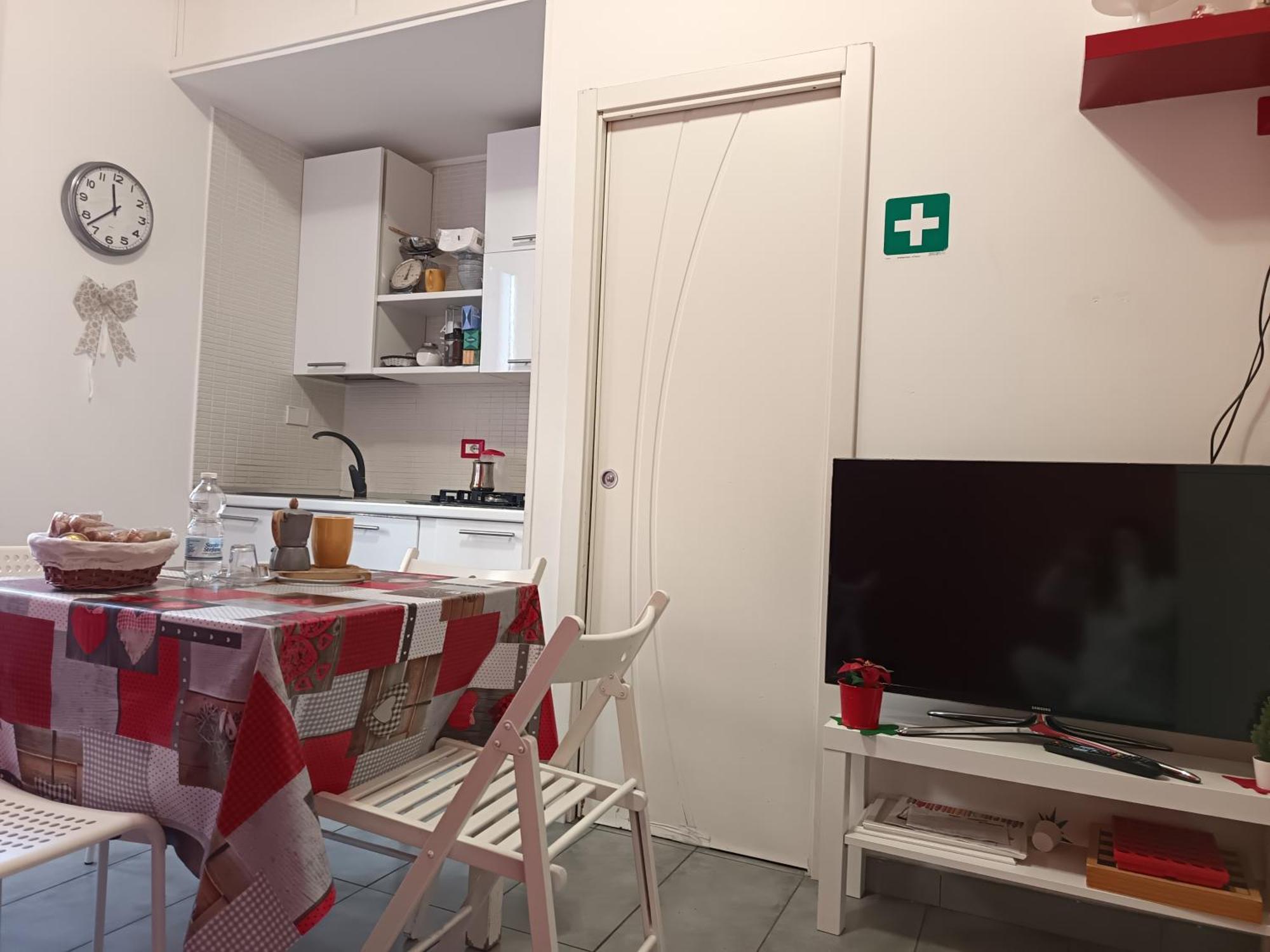 Adriatic Room 50 M Dalla Stazione Ferroviaria Di Ciampino E Dalla Navetta Aeroportuale Exteriör bild