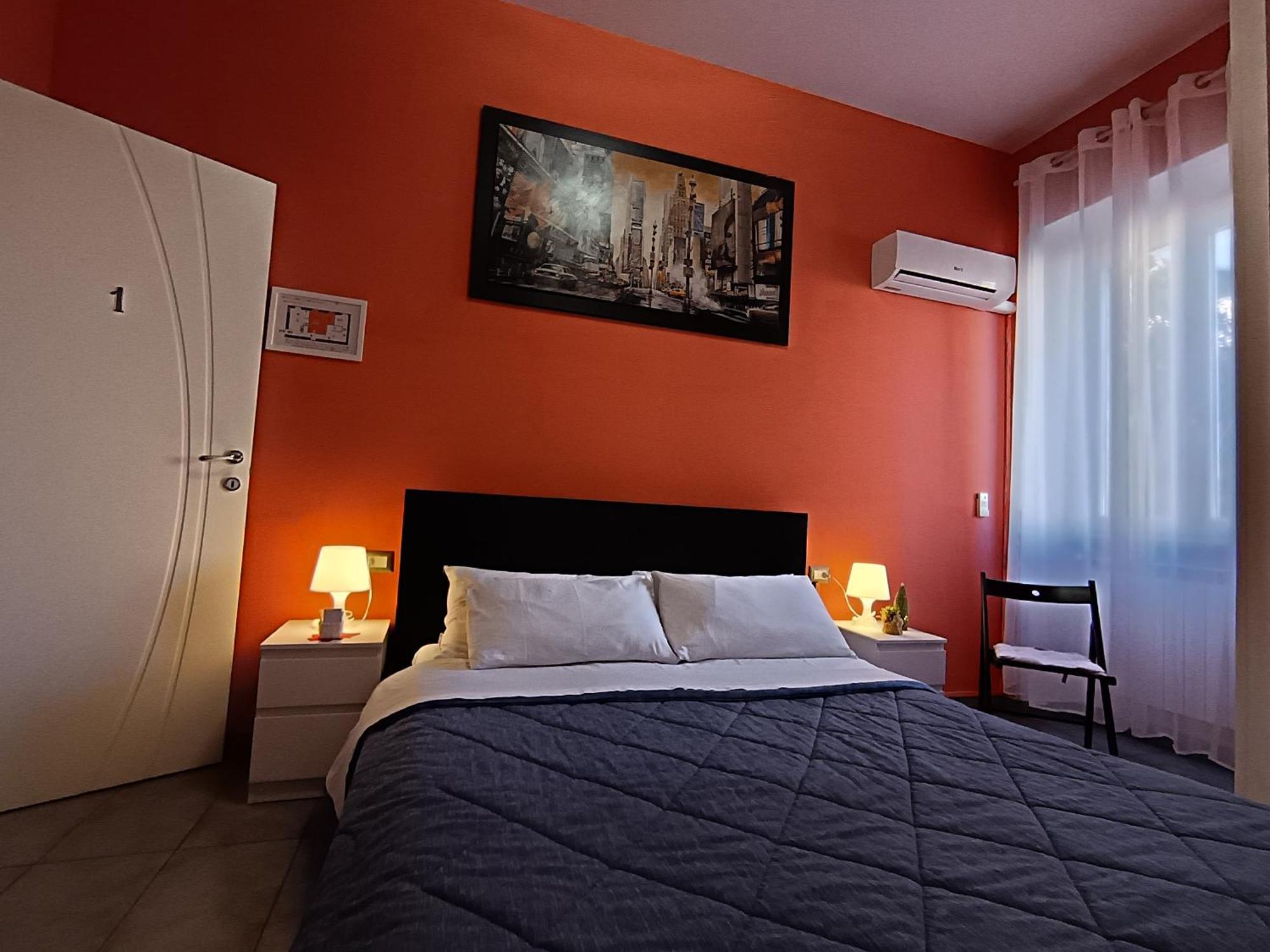 Adriatic Room 50 M Dalla Stazione Ferroviaria Di Ciampino E Dalla Navetta Aeroportuale Exteriör bild